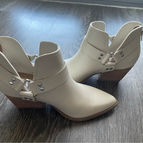 DV Kramer bootie - Picture 9 of 9